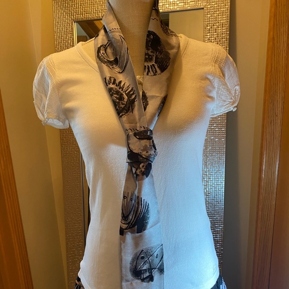 Burberry Silk Scarf/Tie GORGEOUS! Versatile! - Picture 5 of 11